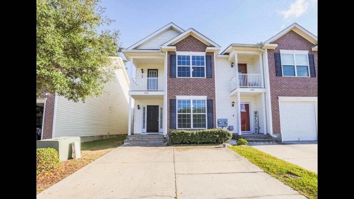 Primary Photo - 2018 Reserve Ln