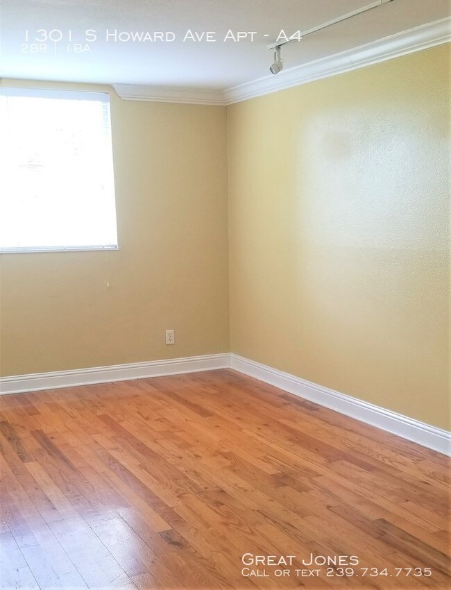 Building Photo - Charming  2/1 CONDO IN THE SOHO DISTRICT!!!