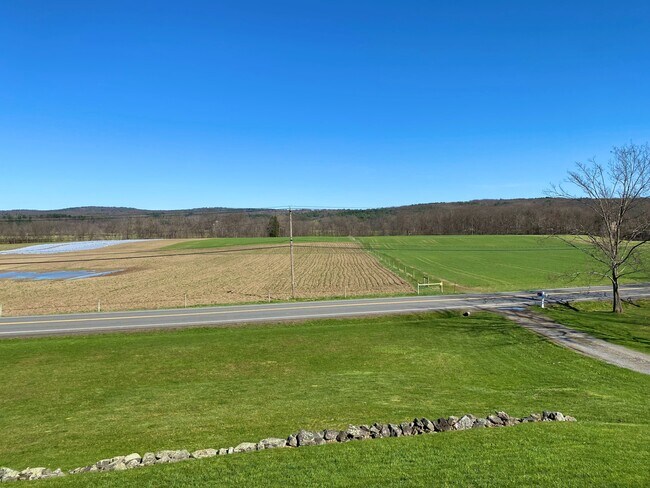 Building Photo - 269 Mellenville Rd