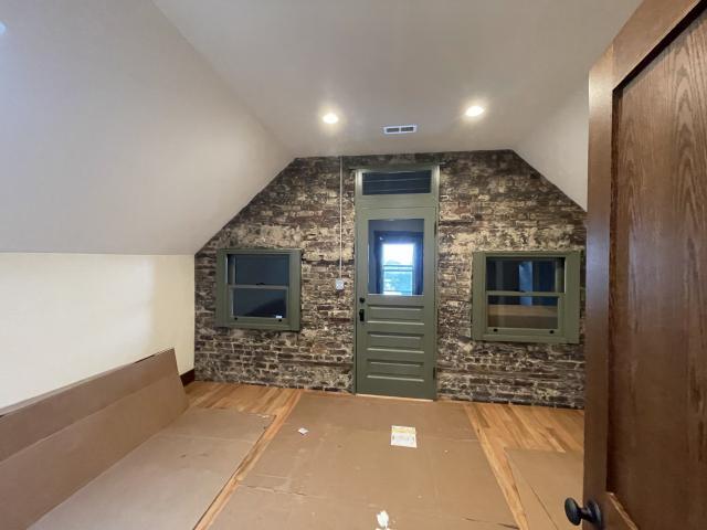 Building Photo - 1854 W 21st Pl