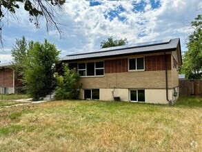 Building Photo - 809 Emporia St