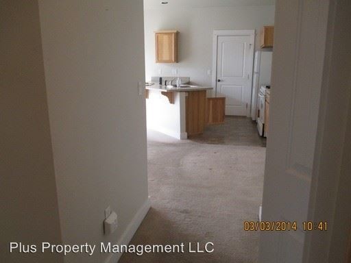 Building Photo - 1018 NE Rambling Ln