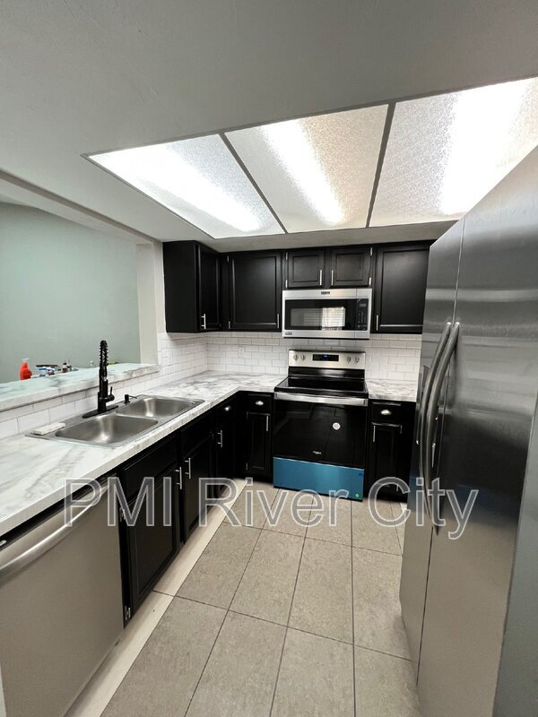 Building Photo - 2379 Pacific Silver Dr