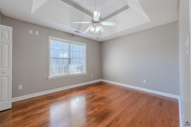Foto del edificio - 611 Bay Laurel Cir