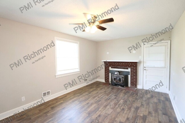 Photo - 3607 Thompson Street House
