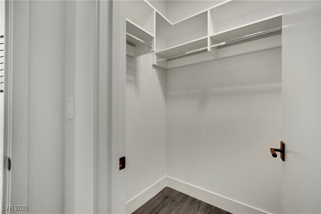 Building Photo - 378 Tranquil Peak Ct