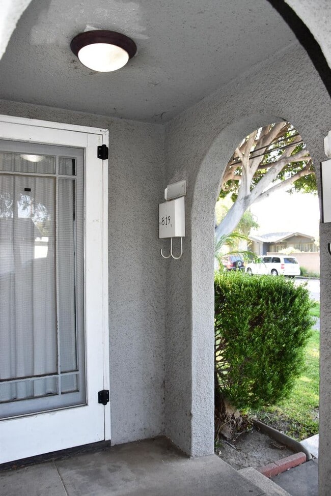 Photo - Palm (817-819) Apartment