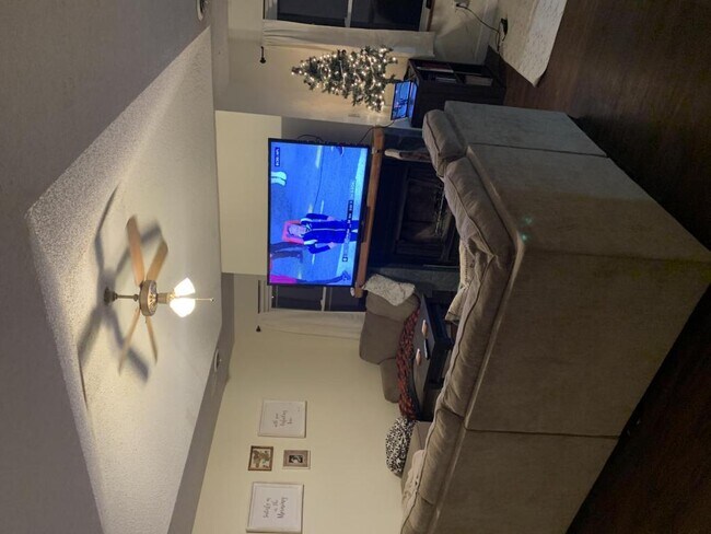 Foto del edificio - 625 W Edgewood St