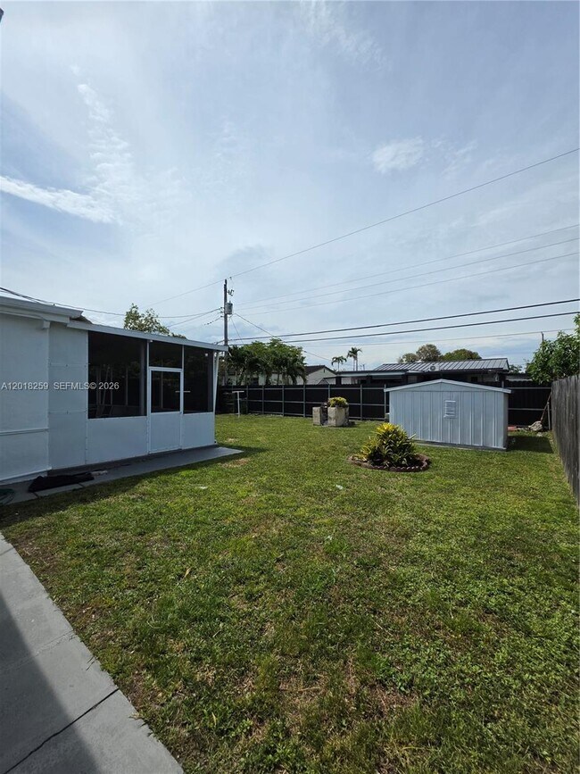 Foto del edificio - 4601 SW 5th St