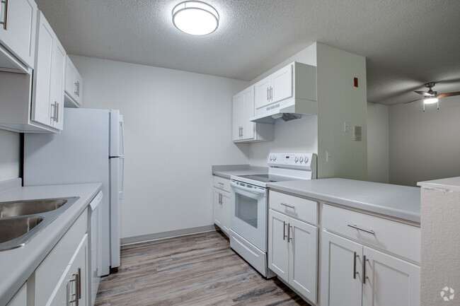 2HAB, 1BA - 810 ft² - River Place Apartments