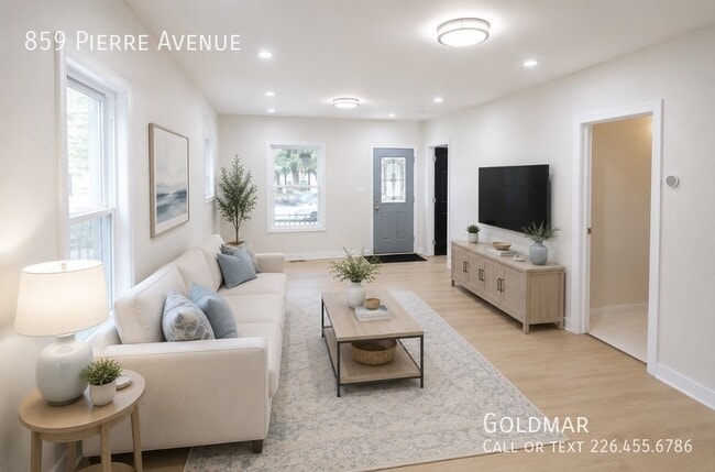 Building Photo - Desirable Walkerville 4 bedroom 3 bathroom home with basement
