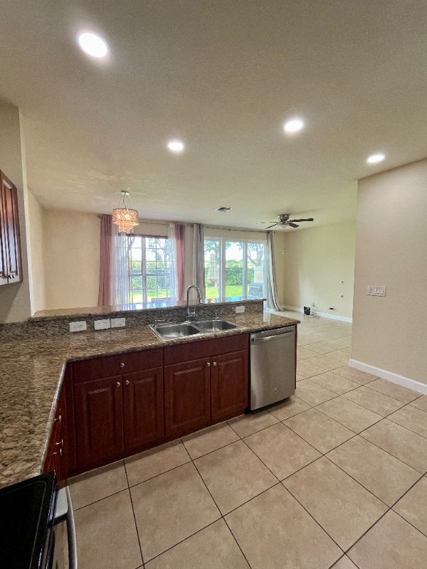 Foto del edificio - 3161 NW 33rd St