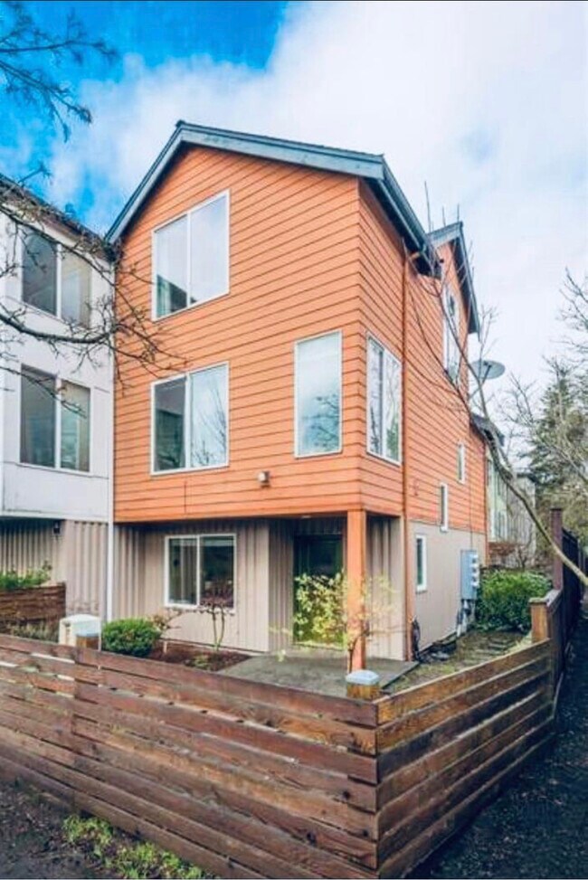 Photo - 488 N 130th St Townhome