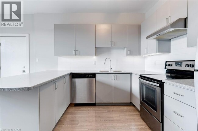 Photo du bâtiment - 657 Barton St E