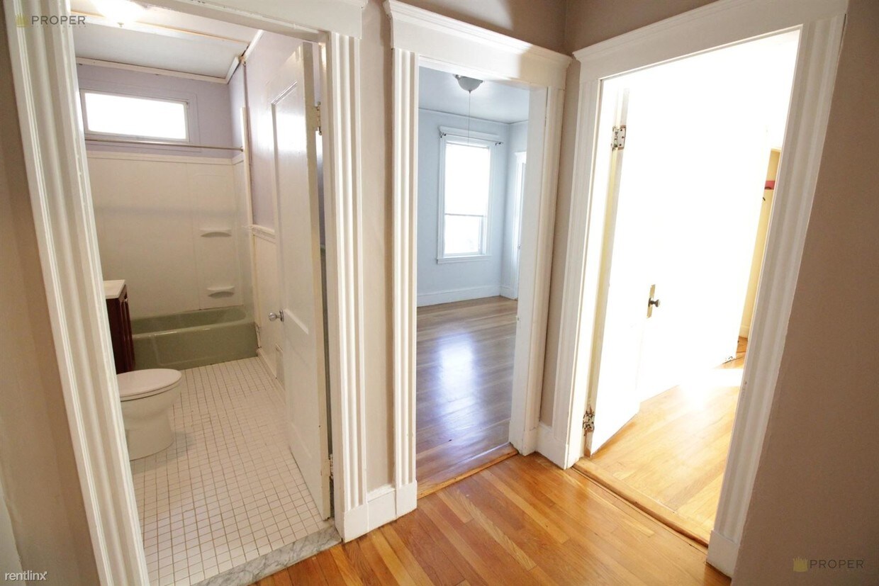Primary Photo - 55 Leicester St