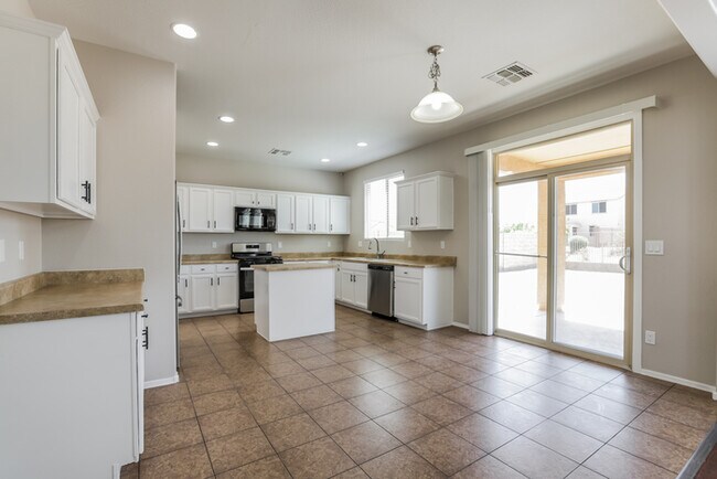 Foto del edificio - 7439 W Maldonado Rd