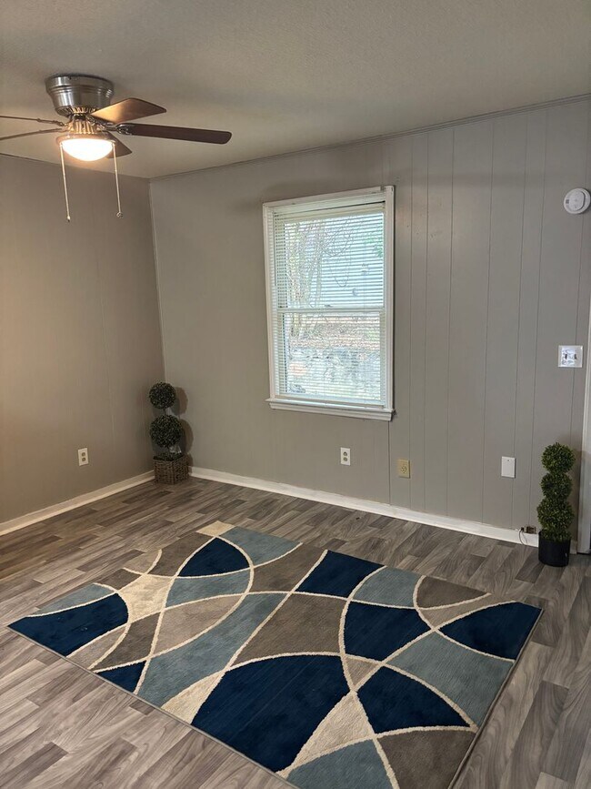 Foto del edificio - 390 N King St