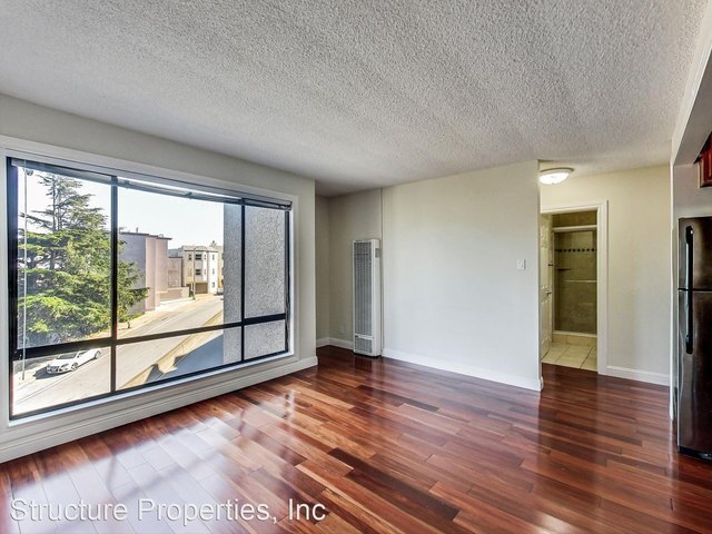 Building Photo - 3500 23rd St