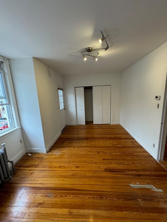 Building Photo - 31A 64th St