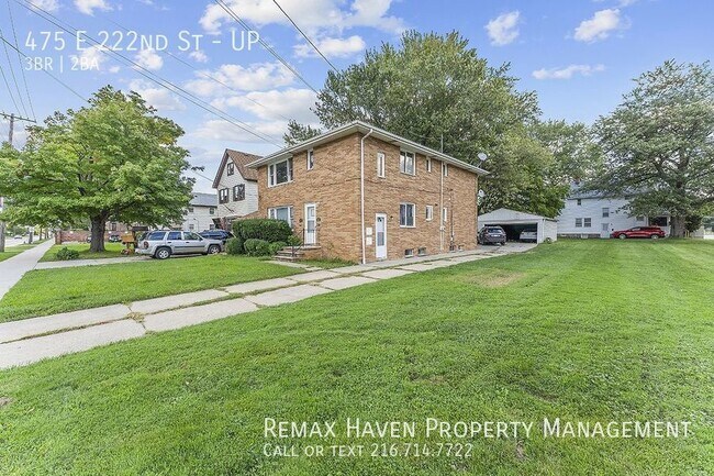 Building Photo - 475 E 222 Upper, Euclid- Spacious 3 bedroo...