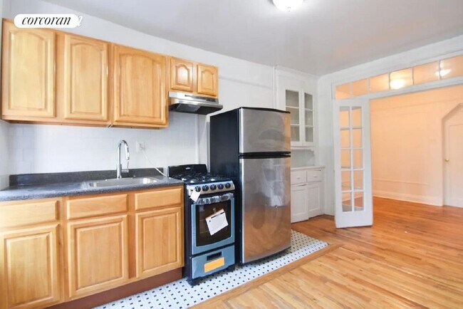 Foto del edificio - 487 Hicks St