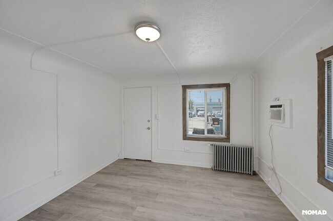 Foto del edificio - Clean affordable studio in Englewood