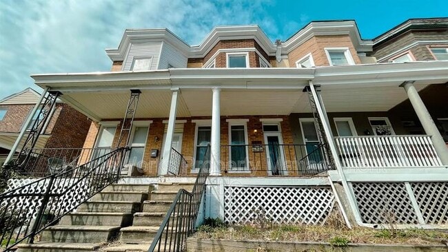 Building Photo - 522 E 38th St