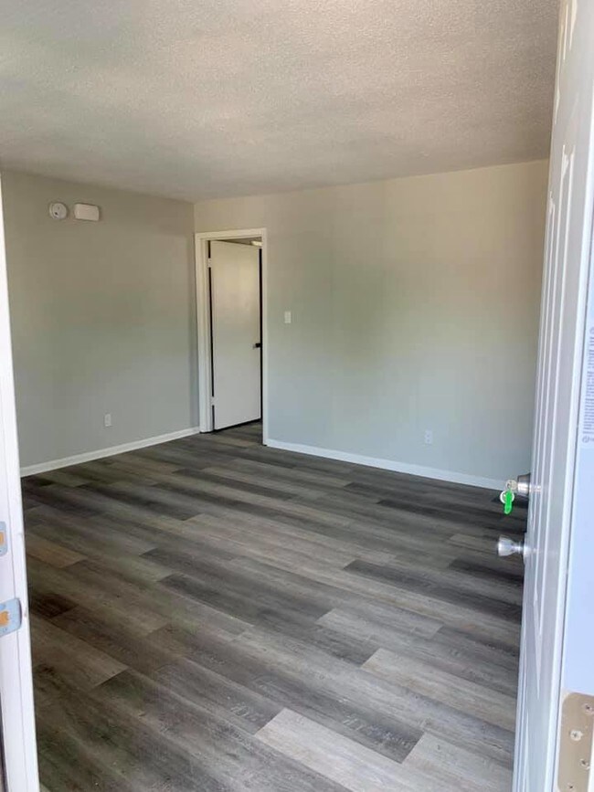 Building Photo - 2630 Larkwood Ln