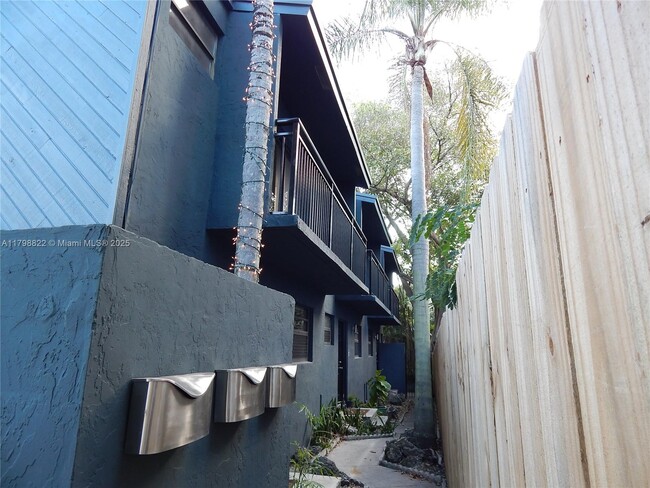 Foto del edificio - 3115 SW 27th Ave