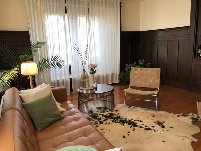 Dining room ( used as sitting room here) - 40 Rossmere St
