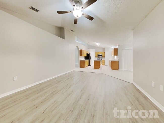 Building Photo - 508 Cloudcroft Dr