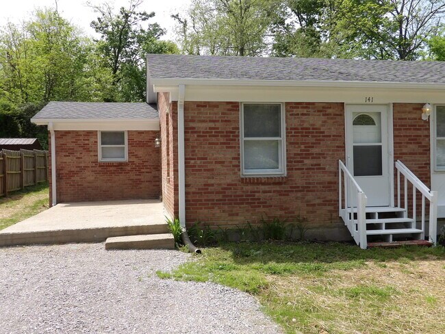 Foto del edificio - 141 Lawrence St