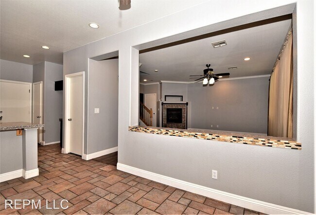 Foto del edificio - 4 br, 2.5 bath House - 3674 Great Bear St