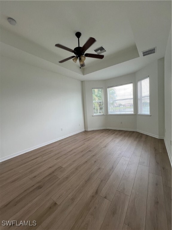 Building Photo - 1560 Birdie Dr