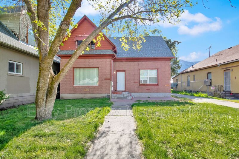 Primary Photo - 2530 S Gramercy Ave