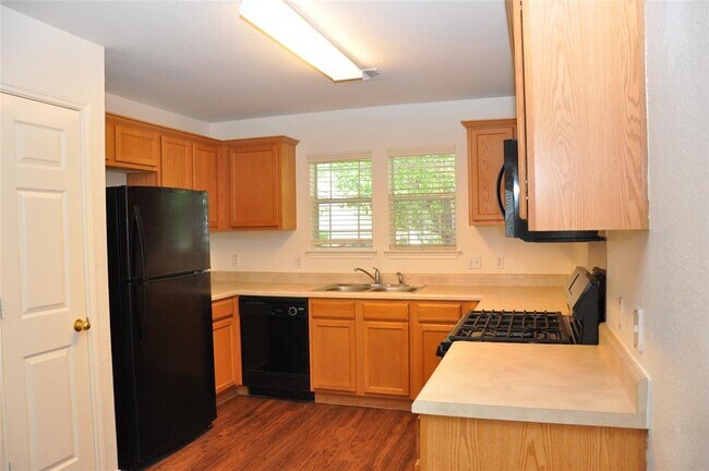 Building Photo - 1428 Davis Mountain Loop