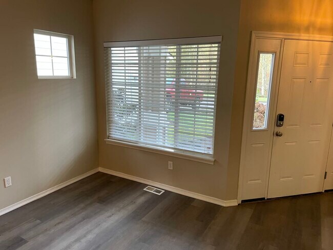 Foto del edificio - 12903 Phillips Ridge Rd SE