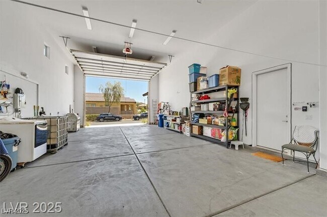 Building Photo - 444 Middlestone Ave