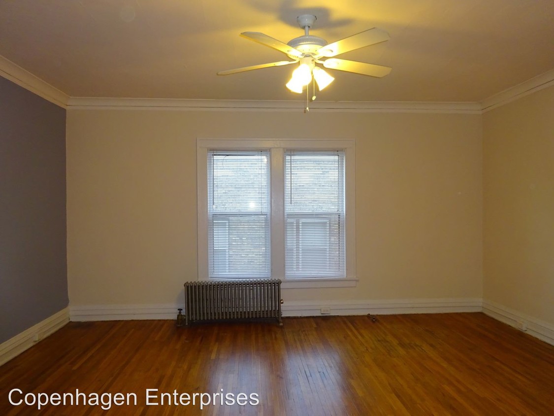 Primary Photo - 1815 1st Ave S
