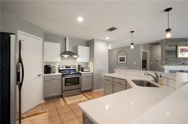 Foto del edificio - 4800 Rutherglen Dr