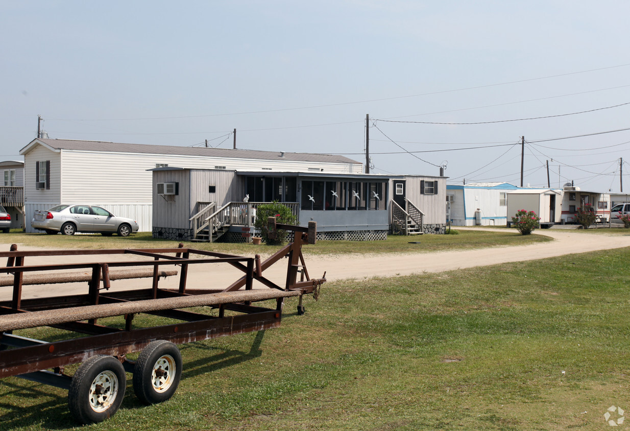 Foto del edificio - Blackbeards Treasure Mobile Home Park