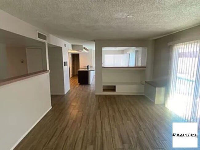 Foto del edificio - 3 bedroom 2 bath home