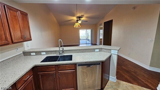 Foto del edificio - 9224 Aegean Cir