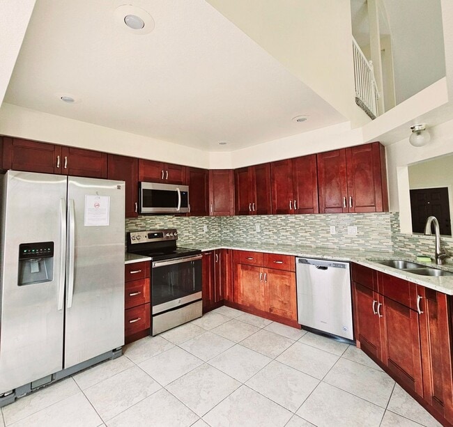 Building Photo - 4-Bedroom Home in Briargate Neighborhood!