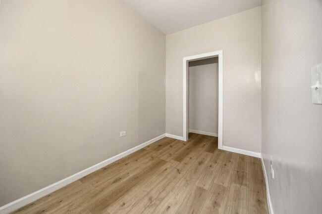 Foto del edificio - 1621 S Lawndale Ave
