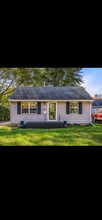 Building Photo - 875 Lamonde Dr