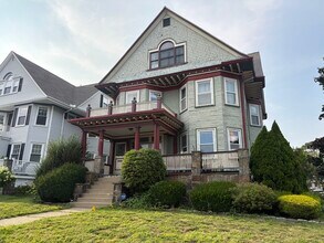 Building Photo - 977 South St