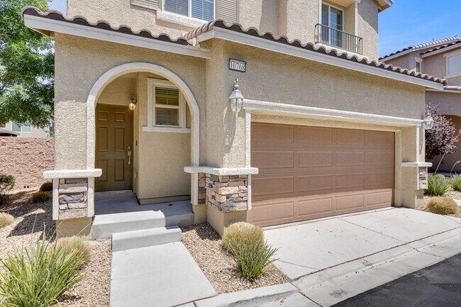 Building Photo - SOUTHWEST 3 BEDROOM HOME!