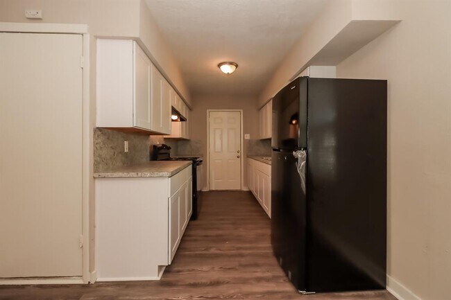 Foto del edificio - 2922 Knotty Oaks Trail