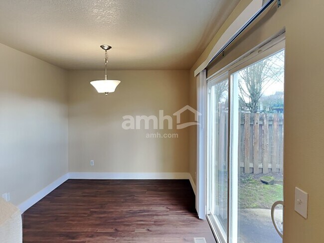 Foto del edificio - 16966 SW Steele Way